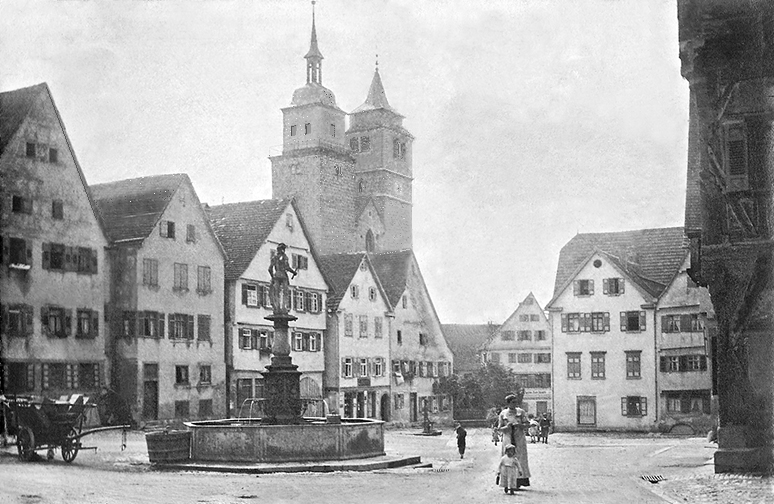 Marktplatz um 1900
