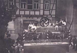 Nazi-Propaganda im Festzug