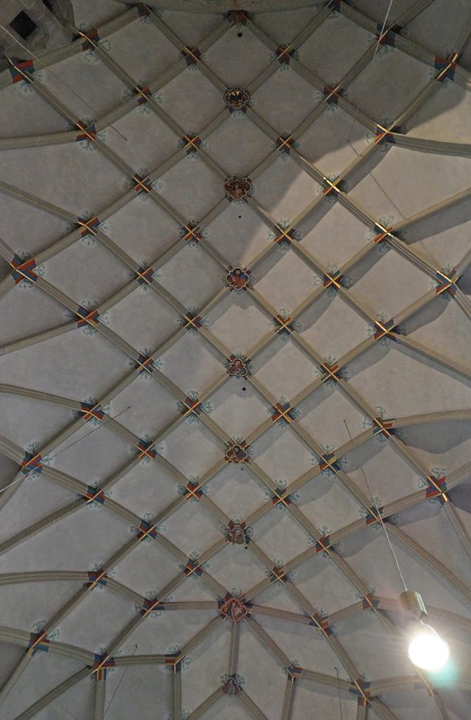 Schlusssteine im Chor