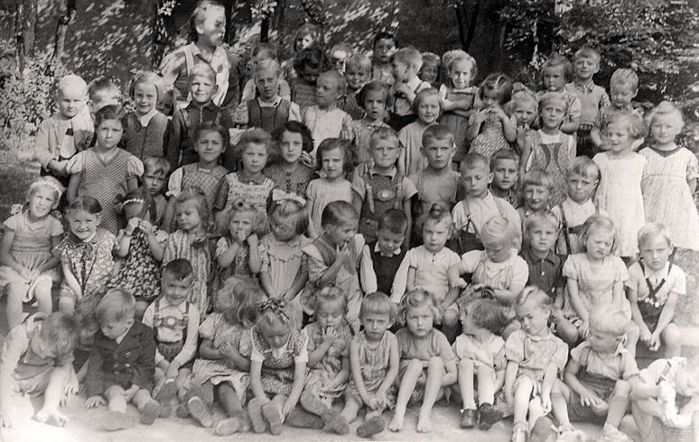 Kinderschüler 1943