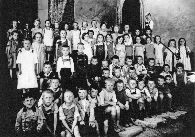 Kinderschüler um 1934